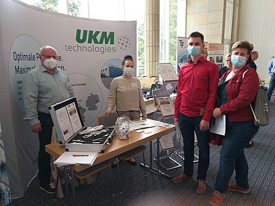 Messestand der UKM technologies GmbH - Autozulieferer aus Reinsberg